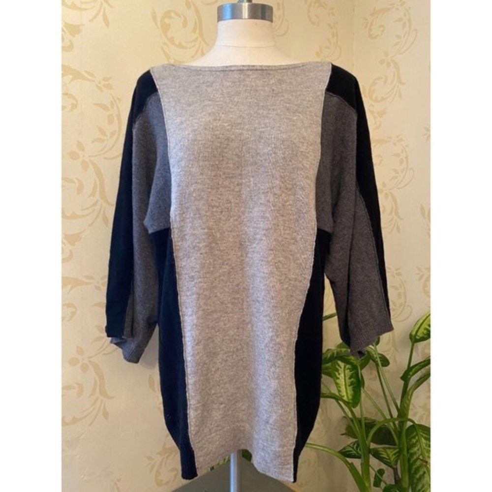 C. Cashmere Color Block Cashmere Sweater Large